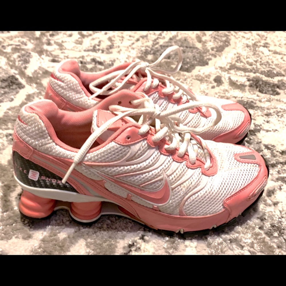 Women’s Nike Shox
